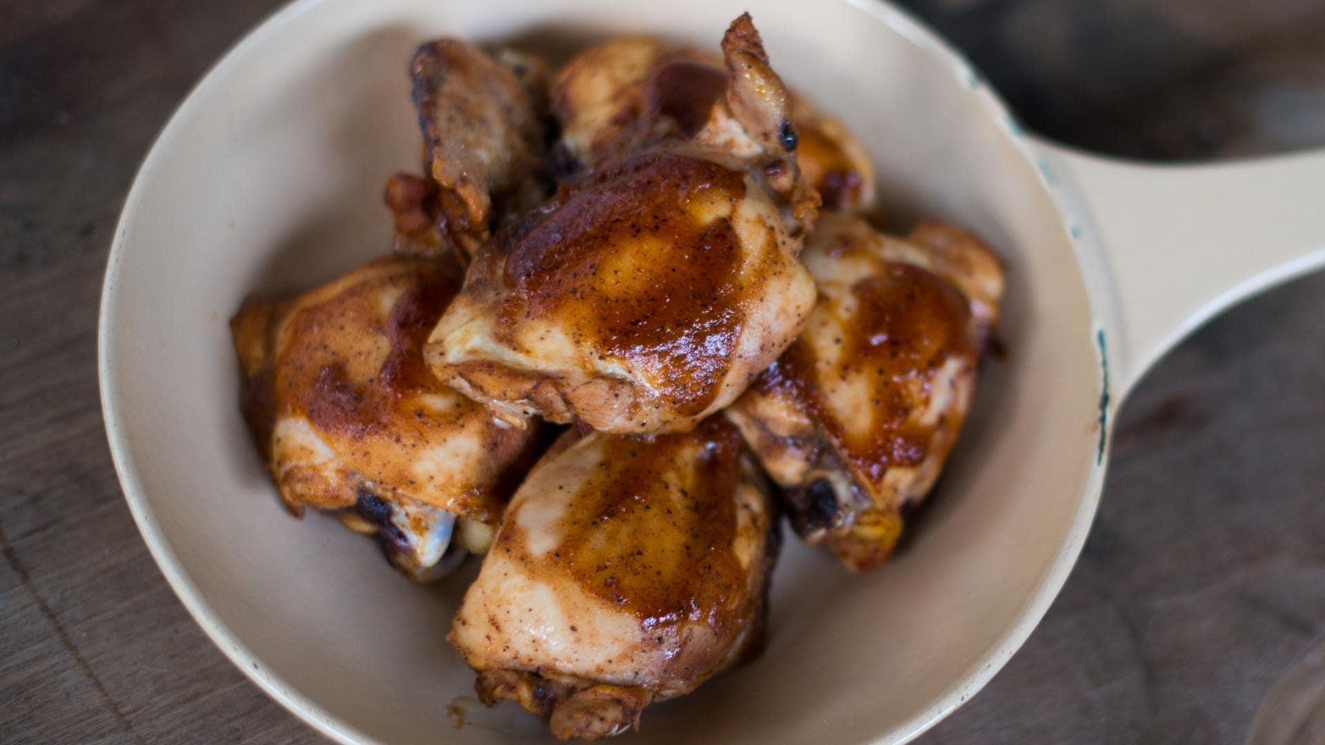 Can Dogs Eat Chicken Thighs? Benefits & Dangers (From A Vet)